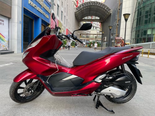 Honda Pcx150cc 2018 ស្មាតឃី New98%មានពន្ធកាតគ្រីស្លាកលេខ