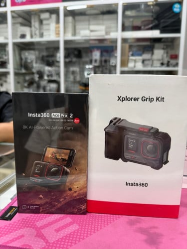 Insta360 ACE pro 2 with grip