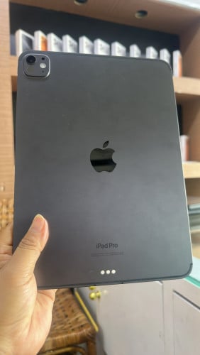 iPad  pro  11   M4  256g  sim     999$