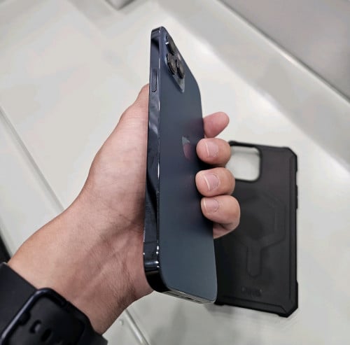 Iphone 12 Pro Max Sim2