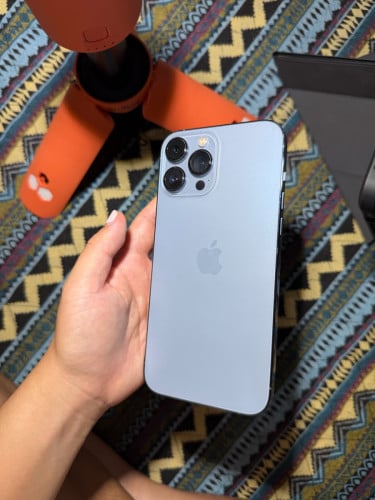 iPhone 13 Promax 256G​ ប្រេីផ្ទាល់​ សំណុំសុីនមិនដែលដោះ​