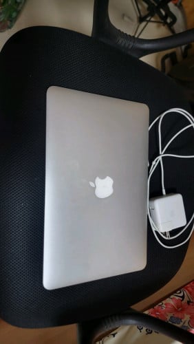 Macbook Air A