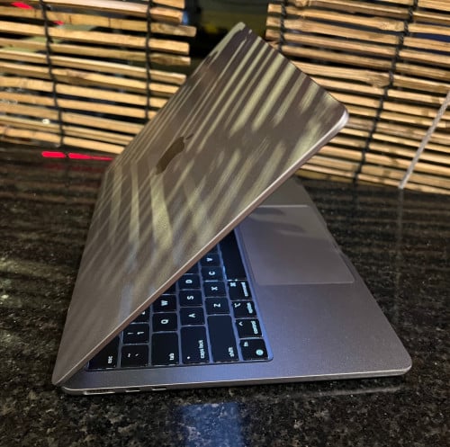 MacBook Air M3 16g 512g