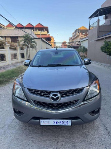 Mazda 2013 អូតូកាពីតាស់ ឆ្វេងសុីន ធានាឡានស្អាត