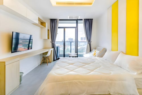 Modern Bright Design Near AEON 1