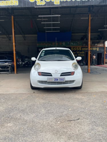 nissan micra 04 ឆ្វេង​សីន​ លក់​នៅ​បាត់ដំបង​