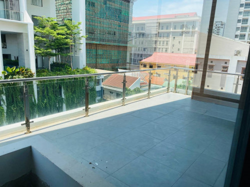 Office Space Available at BKK - Level: 5th floor (top floor)