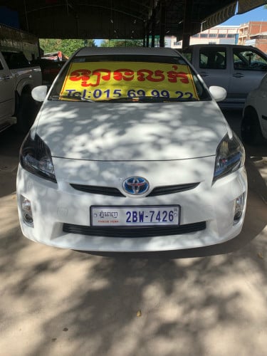 prius 010 options 2 លក់​នៅ​បាត់​ដំបង​