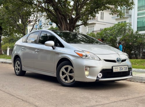 prius . 012 . options .3 សូឡា  ម្ចាស់​ដើម​