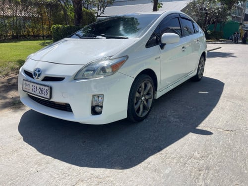 Prius010 អប់សុិន2. ឡានថ្មី ស្អាត អត់បុក អត់ប៉ះ អត់ជ្រេះជើងក្រោម អាគុយABSអេមណាស់