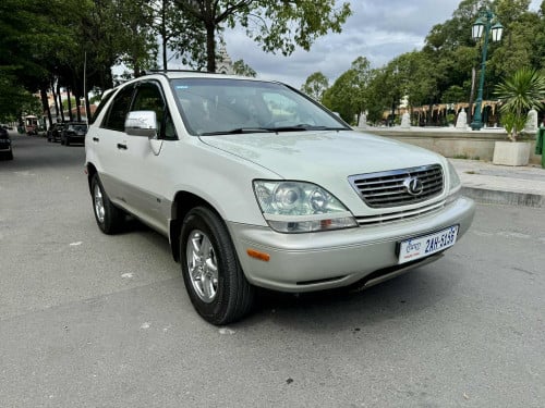 Rx300 ពណ៍ស full ឆ្នាំ2003 ពុង2