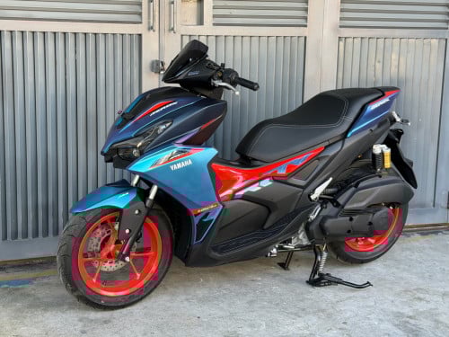 Sale and Marketing ត្រូវការអ្នកលក់អីវ៉ាន់អនឡាញ និងថតReview Products