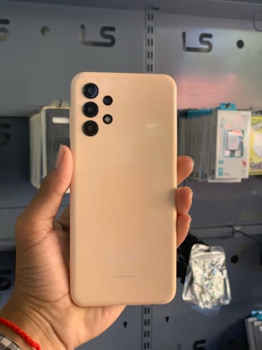 Samsung Galaxy A13/ram4/128G😍🎉