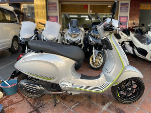 Vespa sprint Tech 155CC 2025 (2900km)