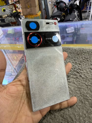 ZTE Z60ultra 5G Ram12G Memory256G C/H Sim2 មានឆ្នាំងសាក