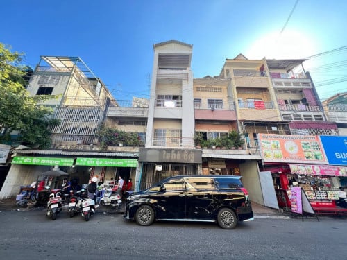 ផ្ទះសម្រាប់ជួលបើកអាជីវកម្មខណ្ឌបឹងកេងកង