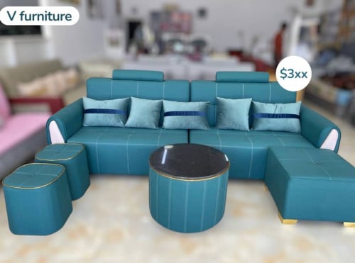 ឈុតសាឡុងគ្រួសារ