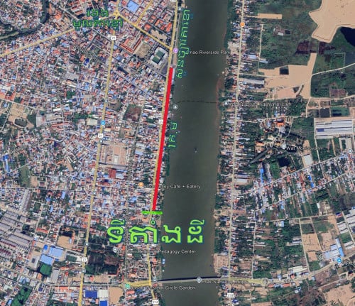 ដីជាប់ទន្លេតាខ្មៅលើផ្លូវធំ