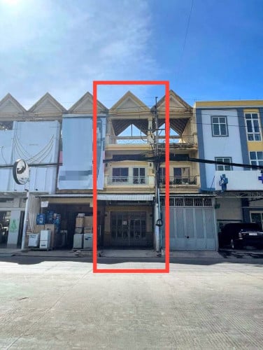 ផ្ទះអាជីវកម្ម​សម្រាប់ជួលនៅ ក្រាំងធ្នង់