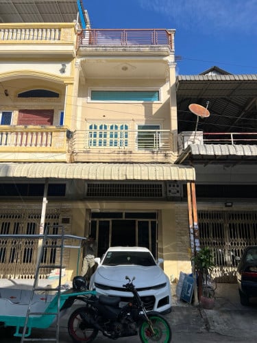 ផ្ទះជួល ក្បែរសណ្ឋាគារបាលីផ្លូវ២០០៤