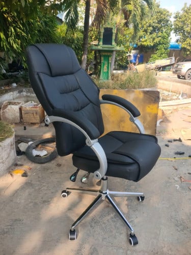 កៅអីប្រធាន