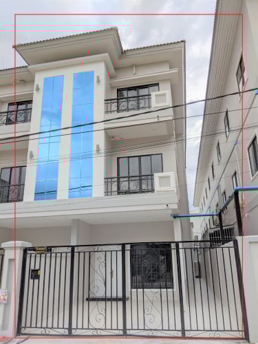 ផ្ទះលក់បន្ទាន់ (តម្លៃក្រោមទីផ្សារ)