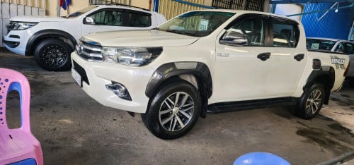រថយន្តសម្រាប់លក់016toyotahiluxrevo
