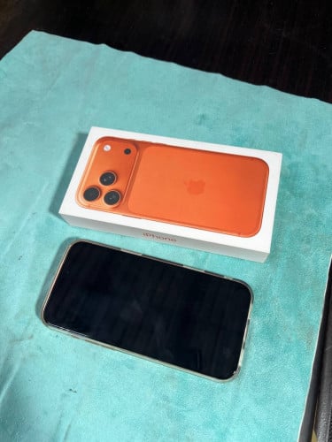 លក់ 17 pro mix 256g នៅថ្មី 99.99 ថ្មី100 ទឹមប្រើតិច