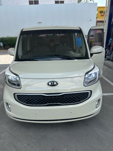 ឆ្នាំ2015 ឡានស្អាតបងប្អូន 8500$ដាច់ ថ្មី