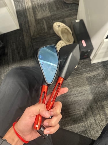 កញ្ចក់នៅថ្មី 9$