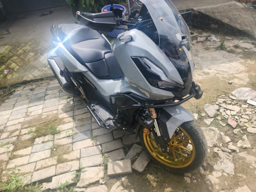 លក់ម៉ូតូ Honda ADV 350 ផលិតឆ្នាំ 2023 កាត ឆ្នាំ2022 ម៉ូតូផ្ទាល់ខ្លួនជិះបាន20000km ជាង