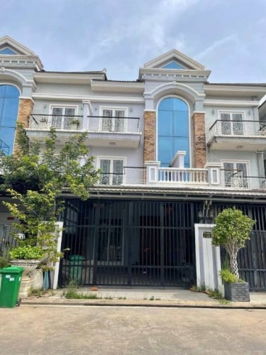 វីឡាកូនកាត់សំរាប់ជួលនៅបុរីវិមានភ្នំពេញពេញ / Link Villa for Rent in Borey Vimain Phnom Penh