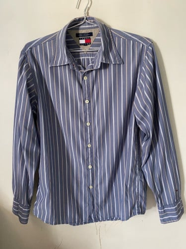 អាវជជុះសុីន Tommy នៅថ្មីស្អាតណាស់