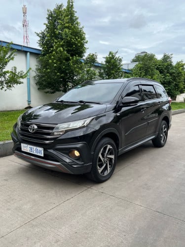 ឡានស្អាត Toyota Rush 2020 TRD