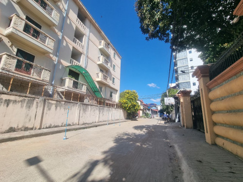 ๐ข แขแแถแ แแแแแถแแแแฝแ | BUILDING FOR RENT
