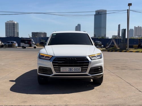 2019 Audi Q5 Prestige Full Option ឡានទិញថ្មីក្រុមហ៊ុន