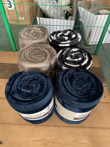 Blanket bed sheet , comfort, soft, cozy ភួយសាច់កម្ញីត្រជាក់ទន់កត់ក្តៅ មានផា