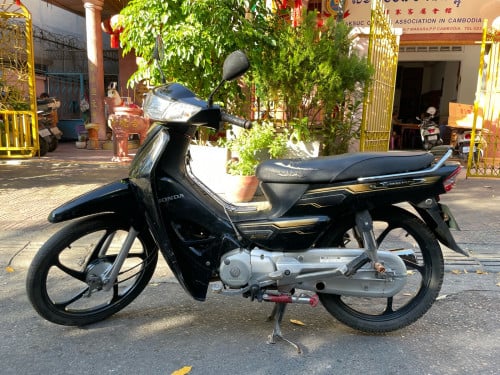 Honda Drem125cc 2011 New90%មានពន្ធកាតគ្រីស្លាកលេខ