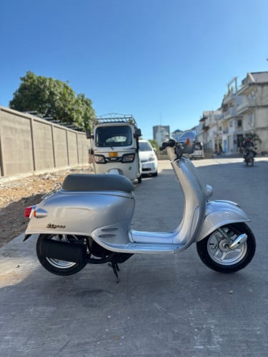 Honda GIORNO 50cc 500$ក្រដាសពន្ធ