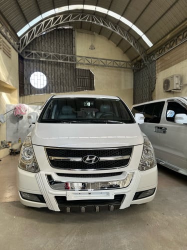 Hyundai starex 2015