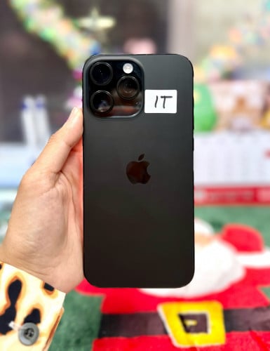 iPhone 16 pro max ទំហំផ្ទុក (1T) តួស្អាត 98% color black