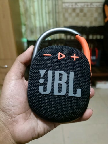 JBL clip 4
