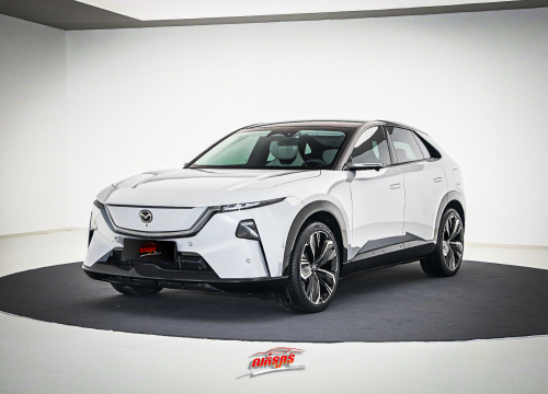 MAZDA EZ-60 ( White ) មានស្តុកស្រាប់