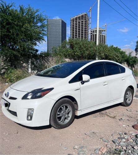 Prius 010 Option 4solar ឡានស្អាតមួយជុំ យកទៅជិះម៉ង