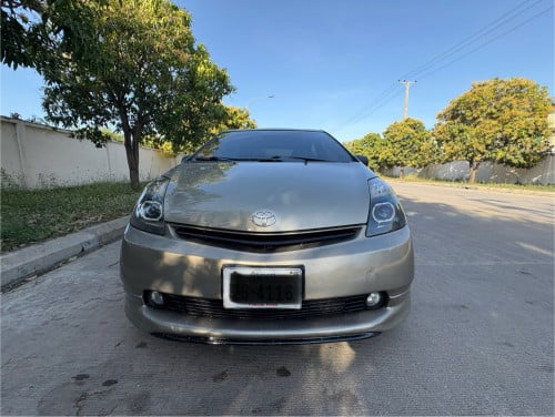 Prius 04 full