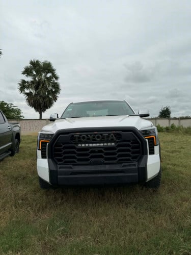 Tundra ឆ្នាំ 07Up 025 T R D Limited Full