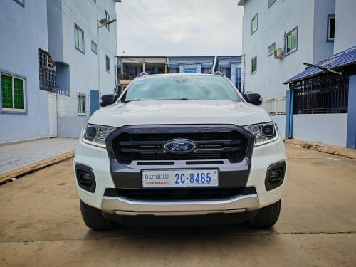 ឡានថ្មី