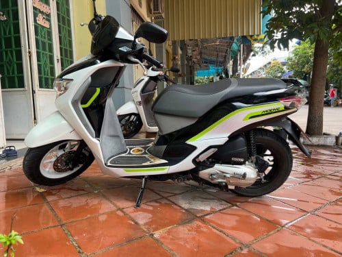 លក់ម៉ូតូជិះផ្ទាល់នៅស្អាត