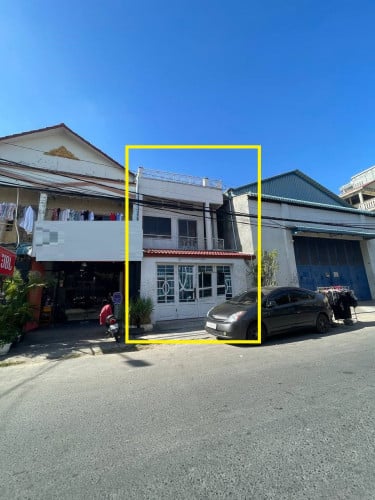 ផ្ទះអាជីវកម្ម​សម្រាប់ជួលនៅ ក្បែរសាលាវ៉ាន់ដា