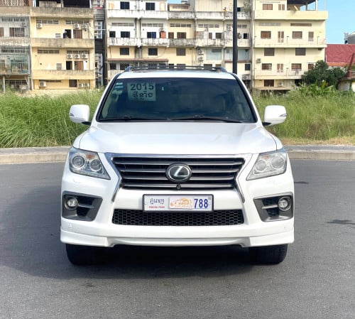 𝐋𝐄𝐗𝐔𝐒 𝐋𝐗 𝟓𝟕𝟎 𝟐𝟎𝟏𝟓